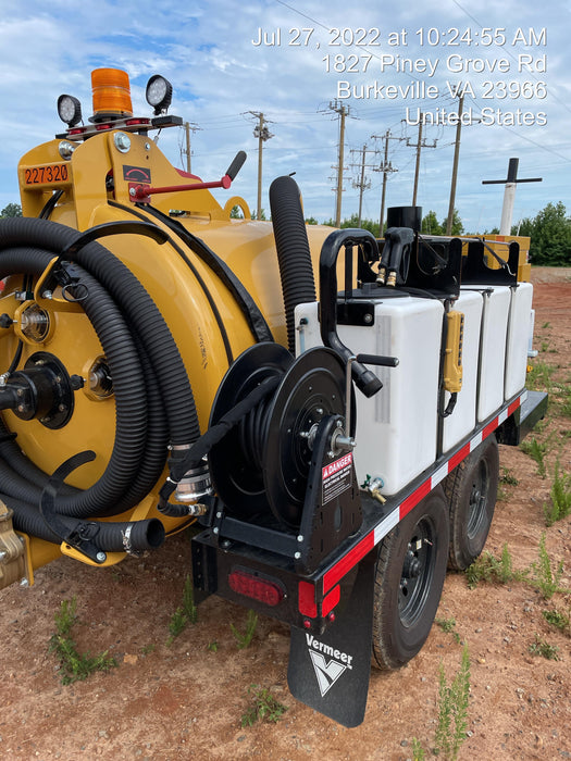 2022 Vac-Tron LP573XDT T4 Koehler Diesel Engine, 500 Gallon Debris Tank, x2 100 Gallon Water Tanks