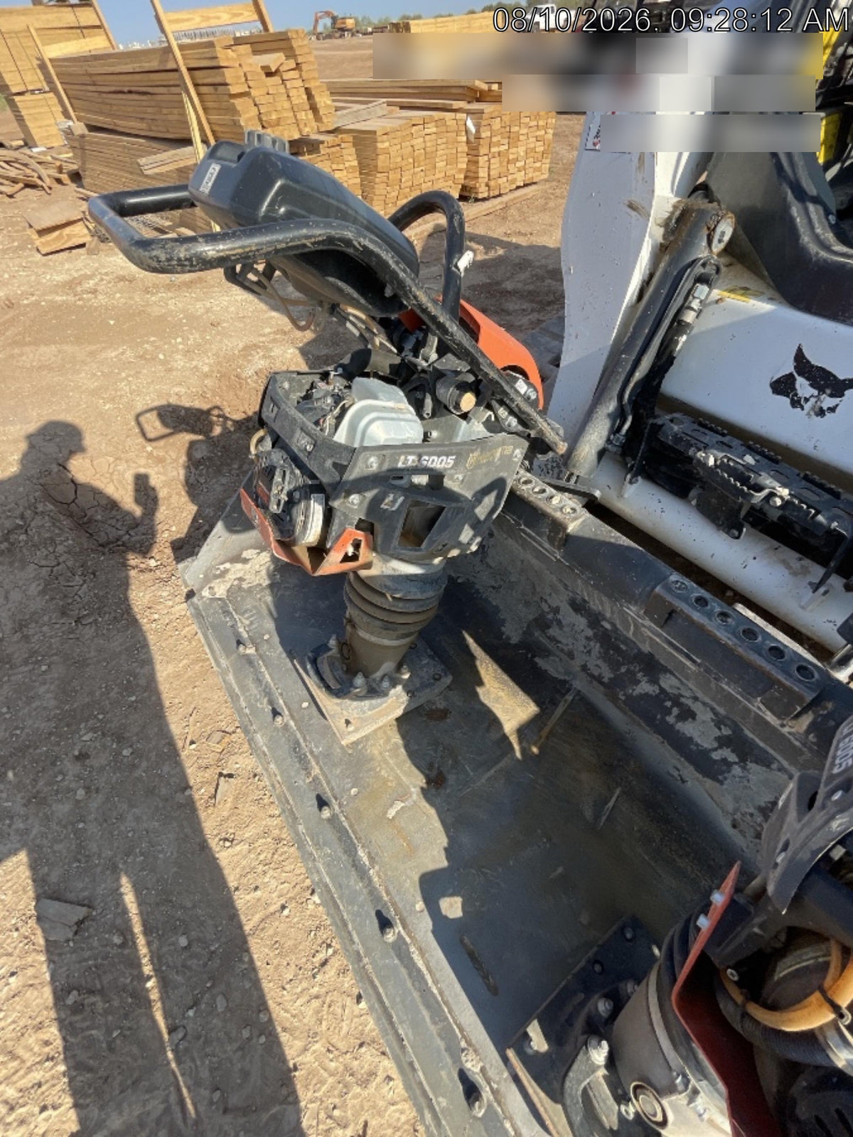 2025 HUSQVARNA LT6005