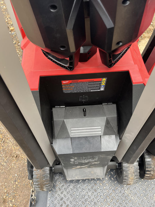 2022 MILWAUKEE MXF041-1XC