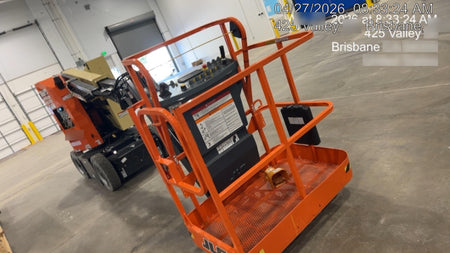 2025 JLG E300AJP