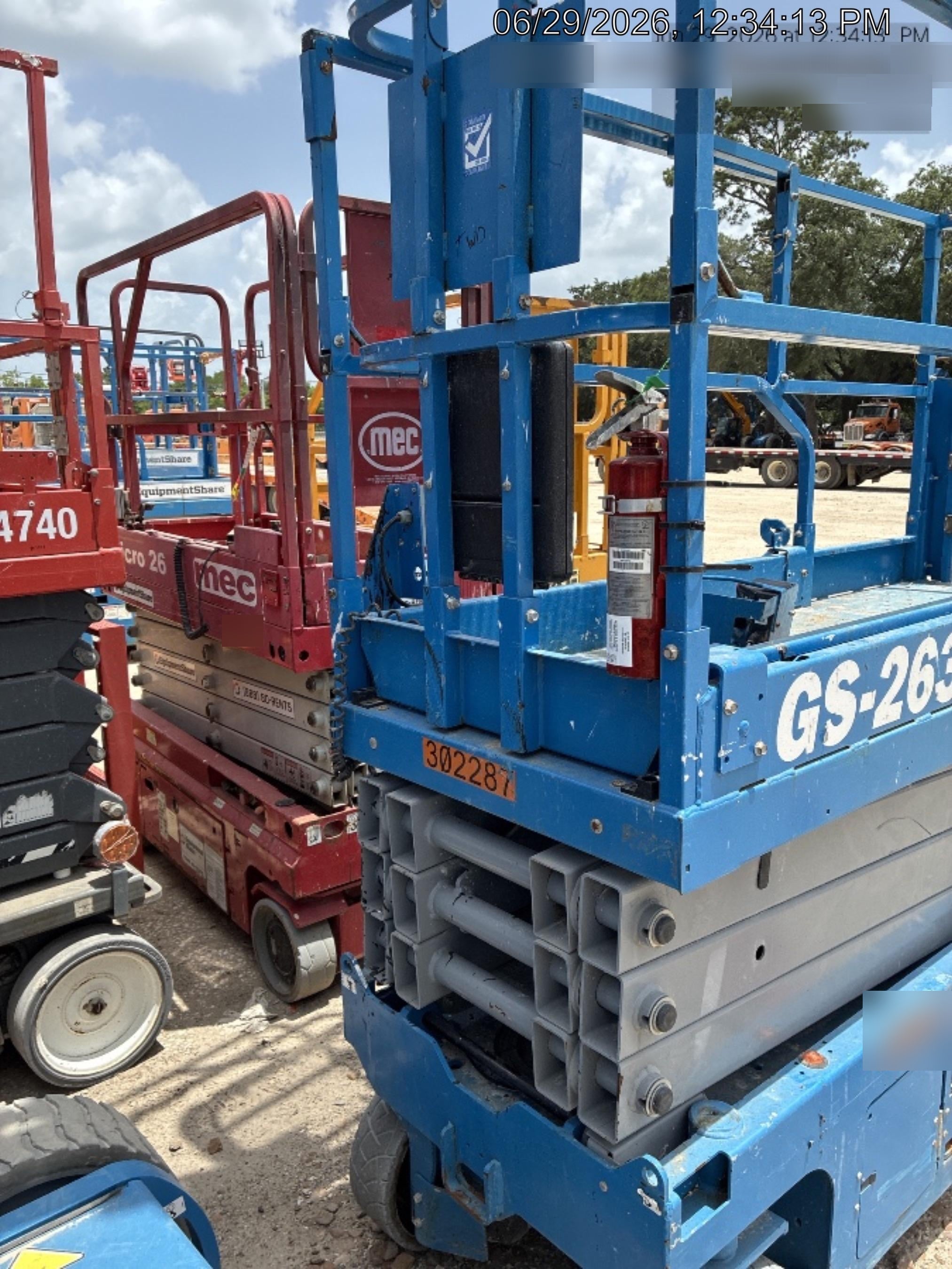 2023 GENIE GS-2632