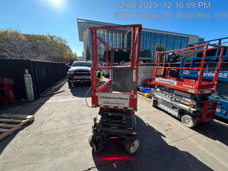 2020 Skyjack SJIII-3219 Solid NM Tires, Half height spring hinged entry gate, Dual Beacons, 800W Inverter