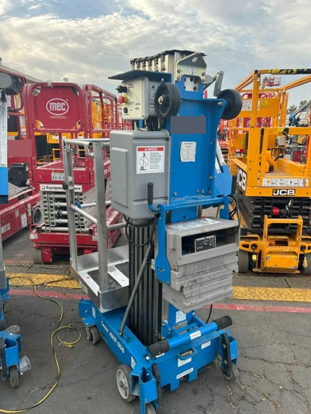 2019 GENIE AWP-30S