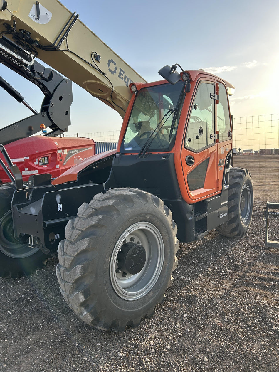 2026 JLG 1732