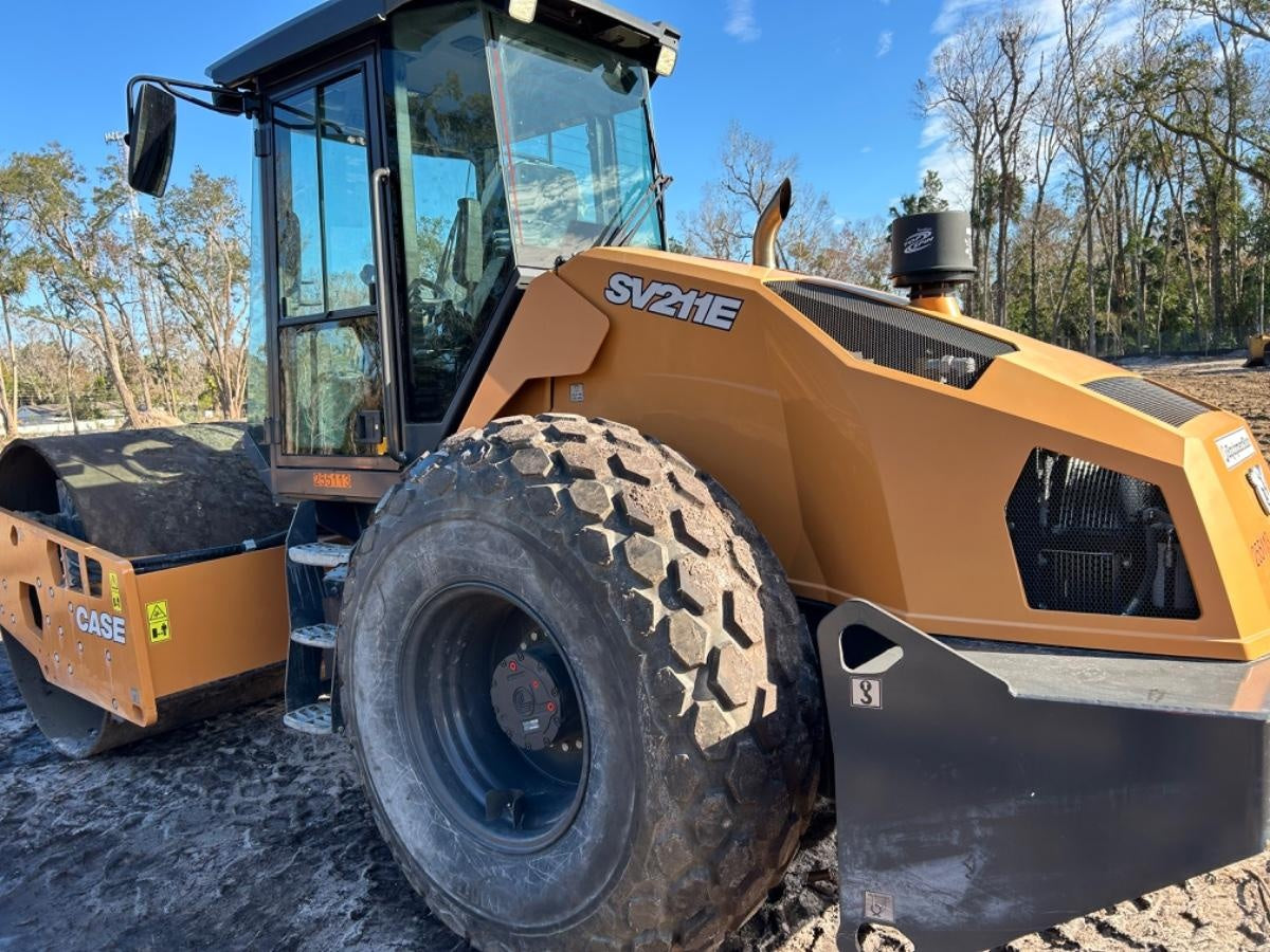 2022 CASE SV211ESM