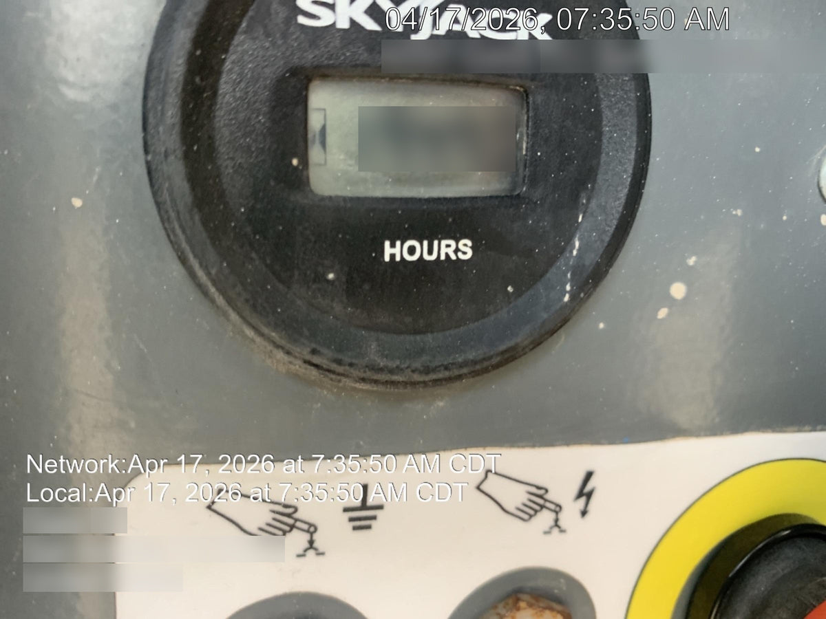 2017 SKYJACK SJ6826 RT