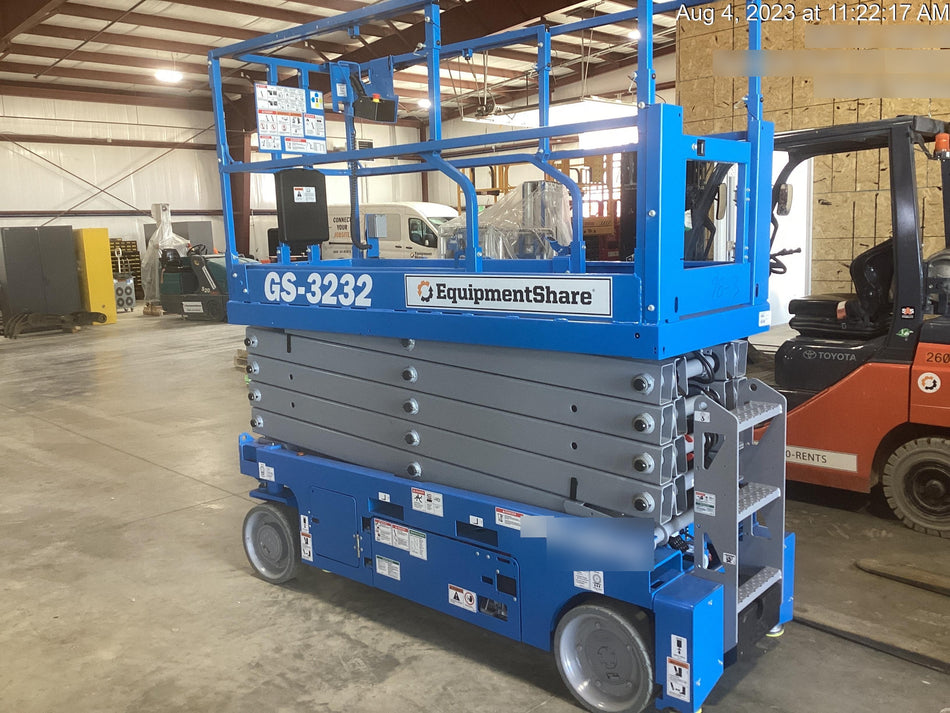 2023 GENIE GS-3232