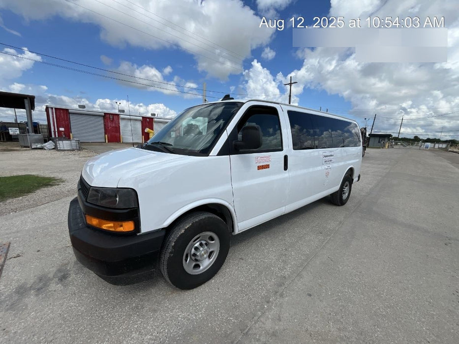 2025 CHEVROLET Express Van - Rental