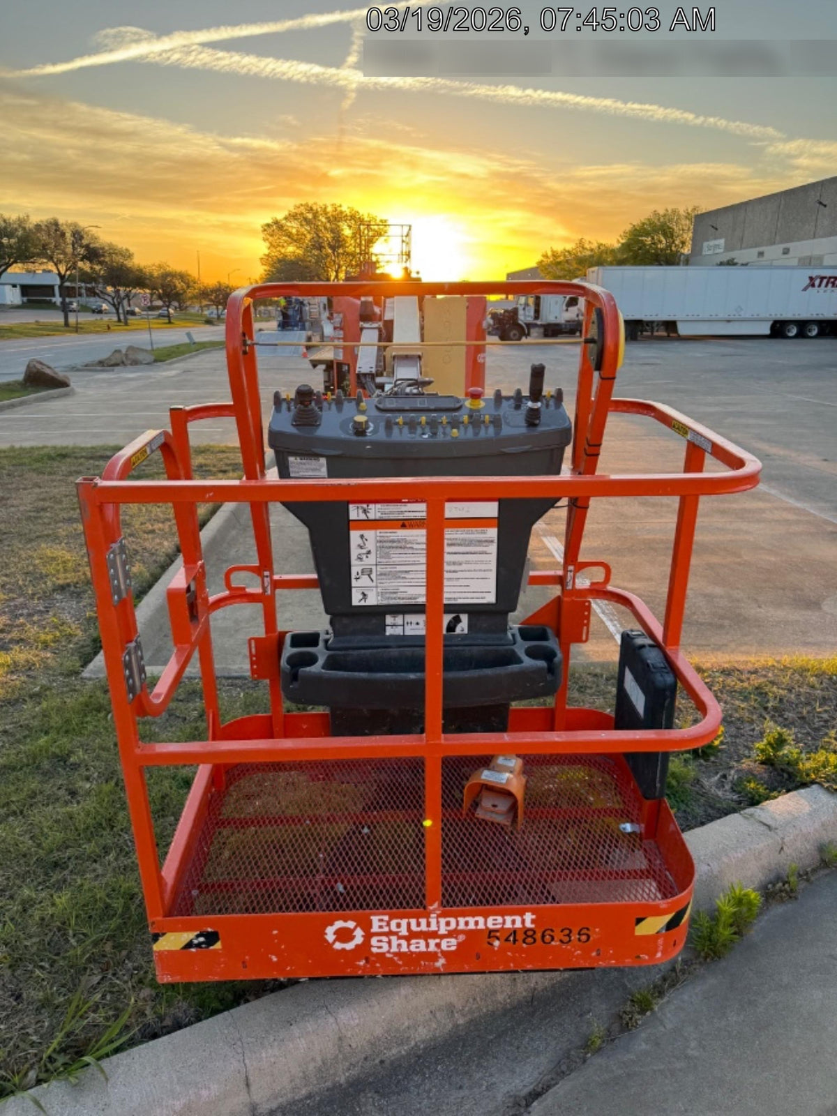 2025 JLG E300AJP