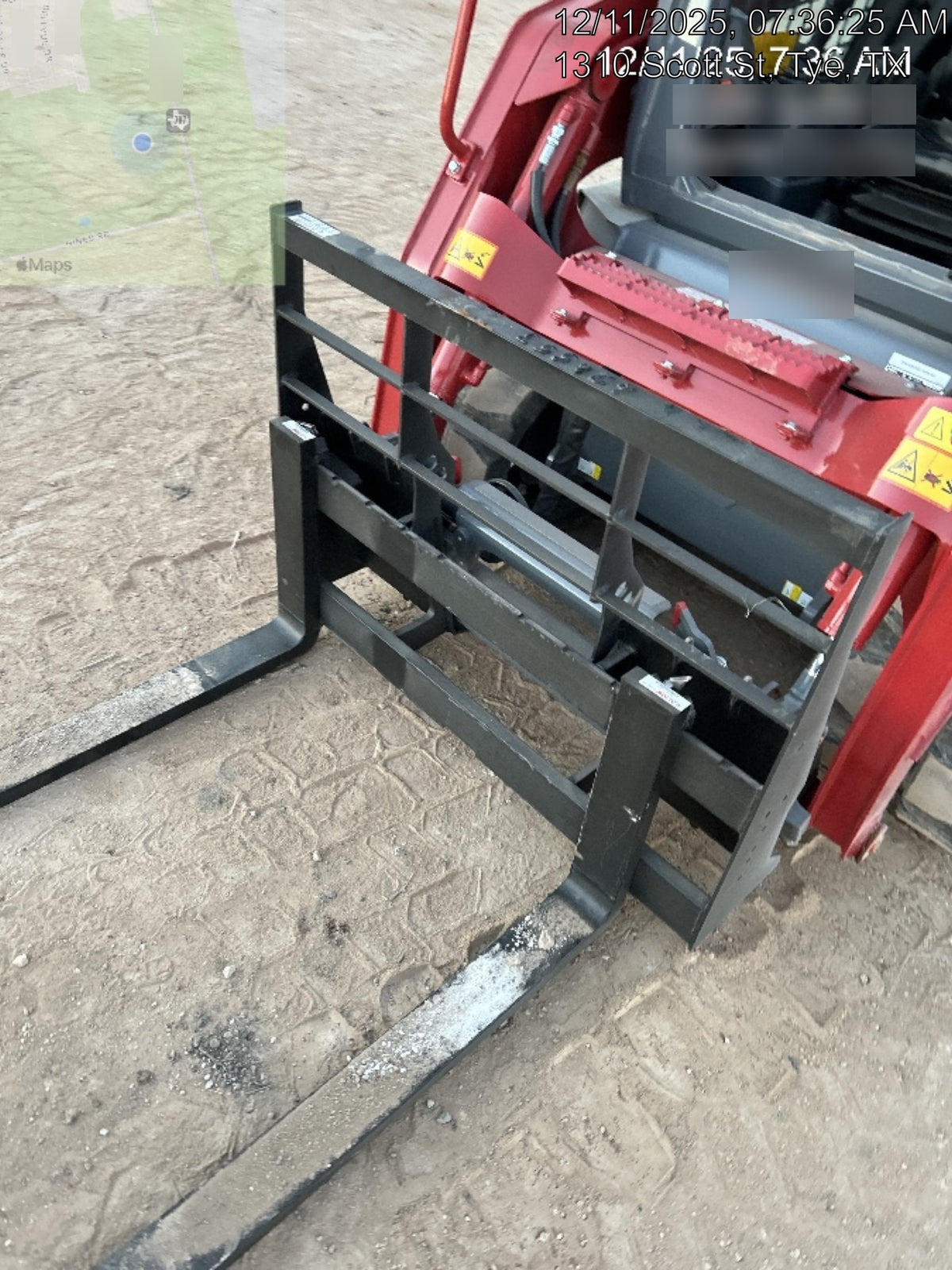 2025 ARROW MATERIAL HANDLING 48" Pallet Forks - Arrow