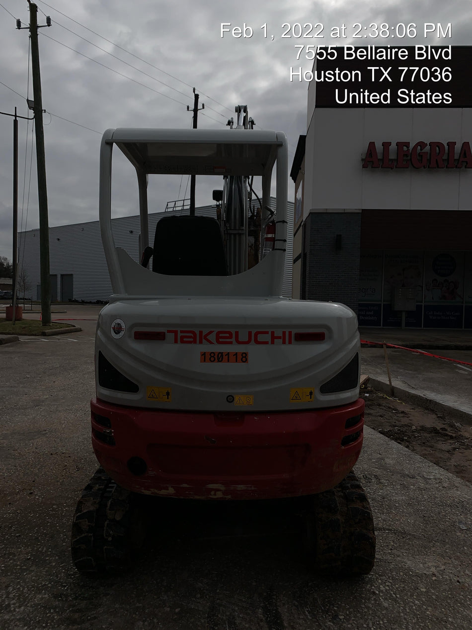 2021 TAKEUCHI TB235-2R