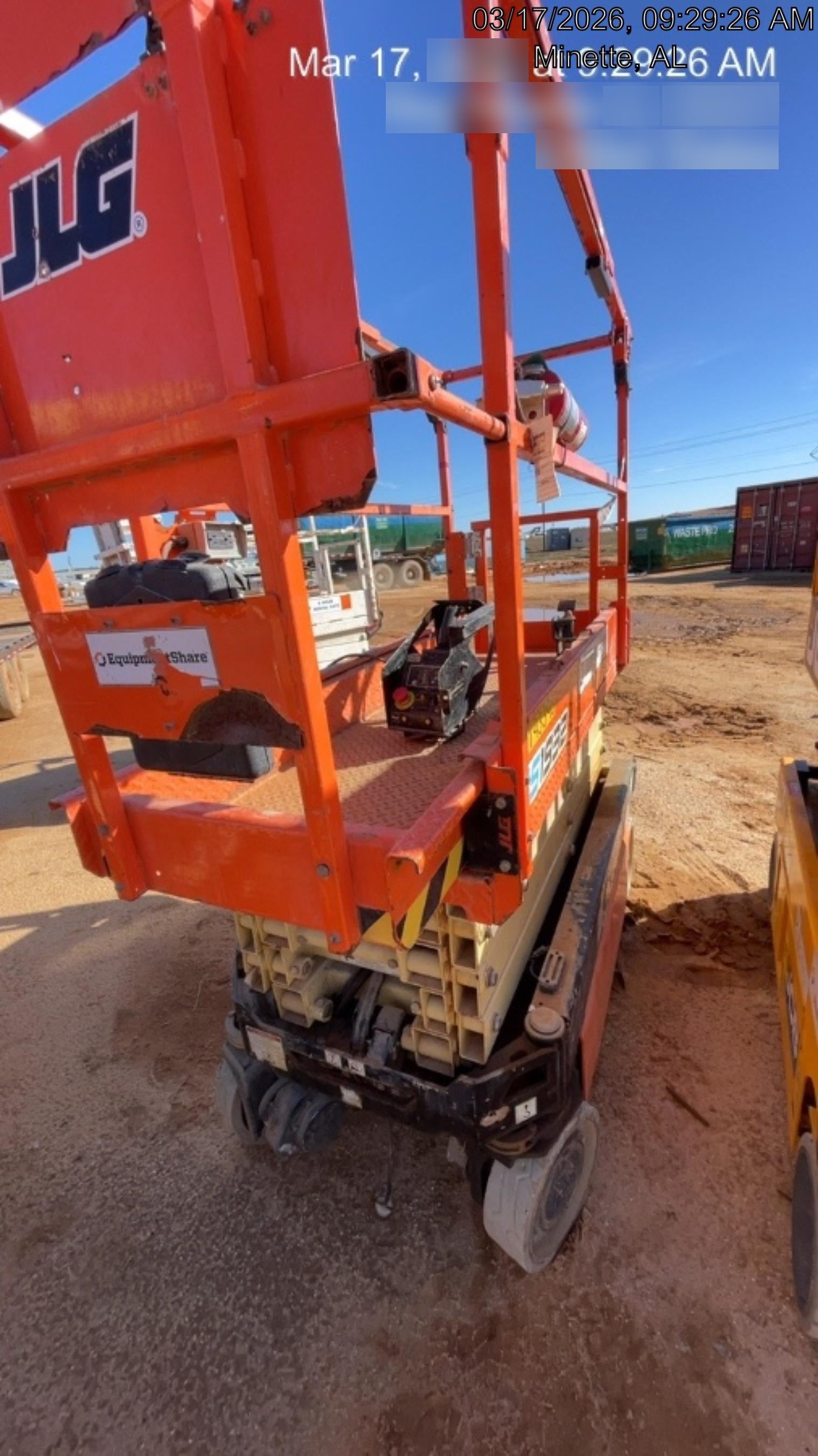 2021 JLG ES1932
