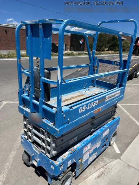 2019 Genie GS-1930 Half Height Swing Gate, 800W Inverter