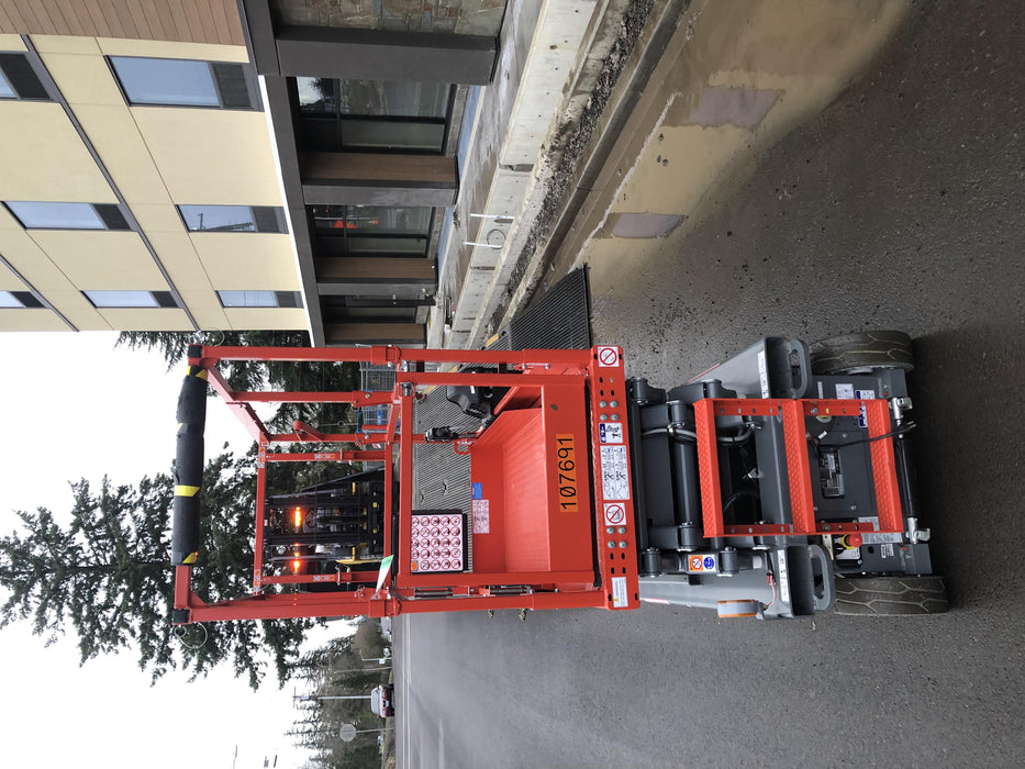 2020 Skyjack SJIII-3219 Solid NM Tires, Half height spring hinged entry gate, Dual Beacons, 800W Inverter