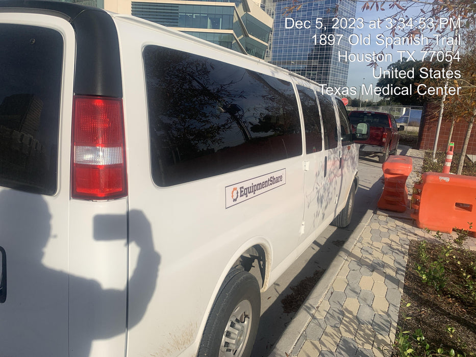 2023 CHEVROLET Express Van - Rental