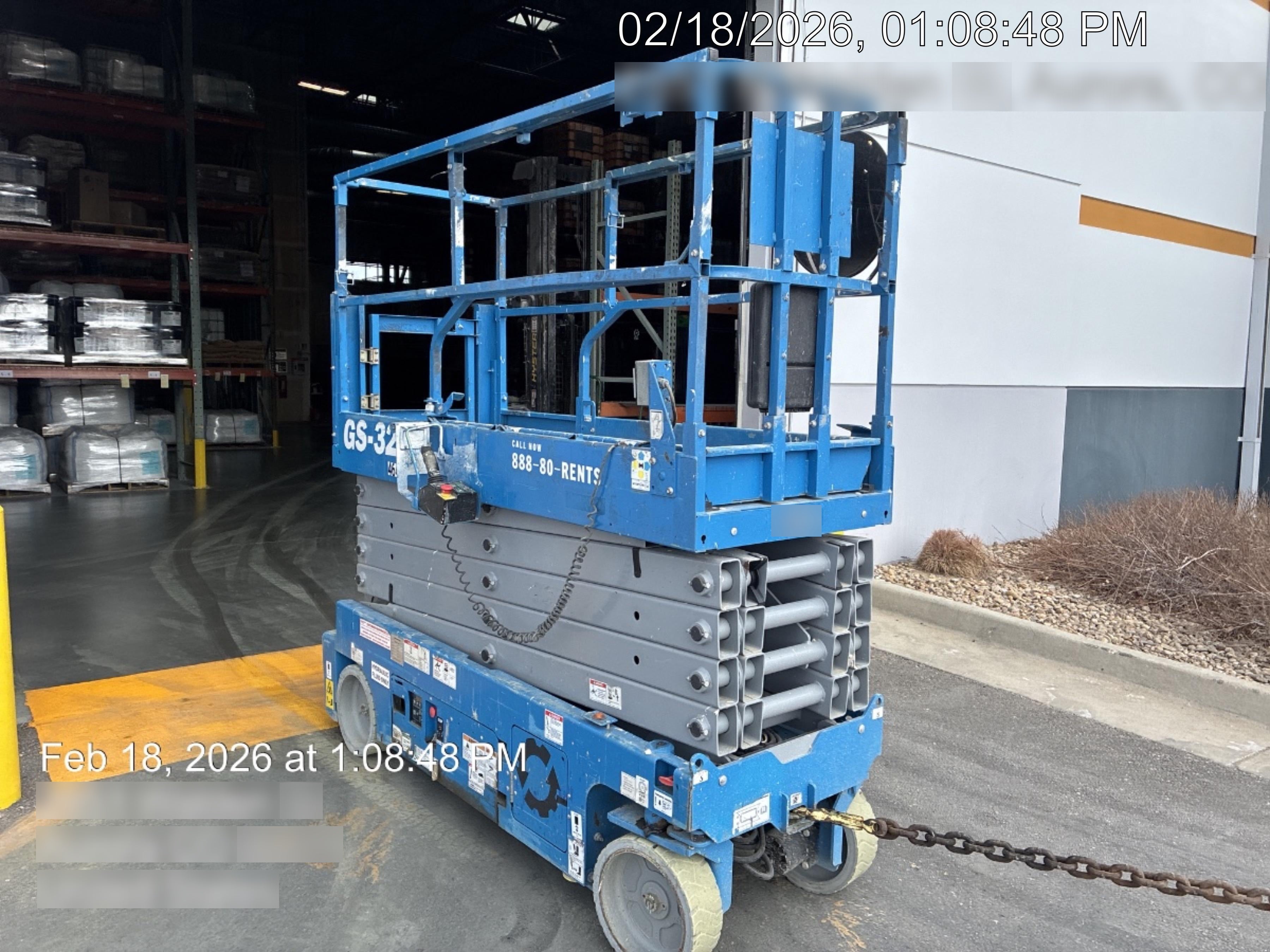 2019 Genie GS-3232 Folding rails with half height swing gate, 800 Amp Inverter