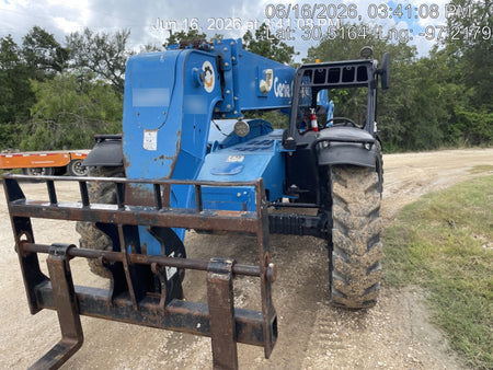 2018 Genie GTH-844 Genie GTH-844 w/ROPS, Work Lights, Solid Tires, RH Cab Mesh, Beacon, 60" Carriage and Forks