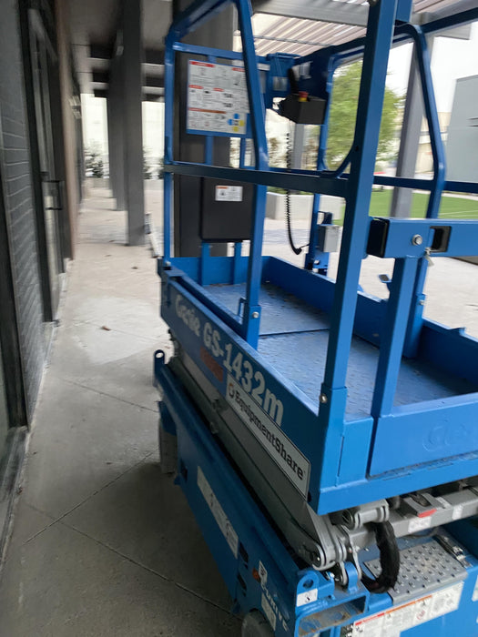 2022 GENIE GS-1432