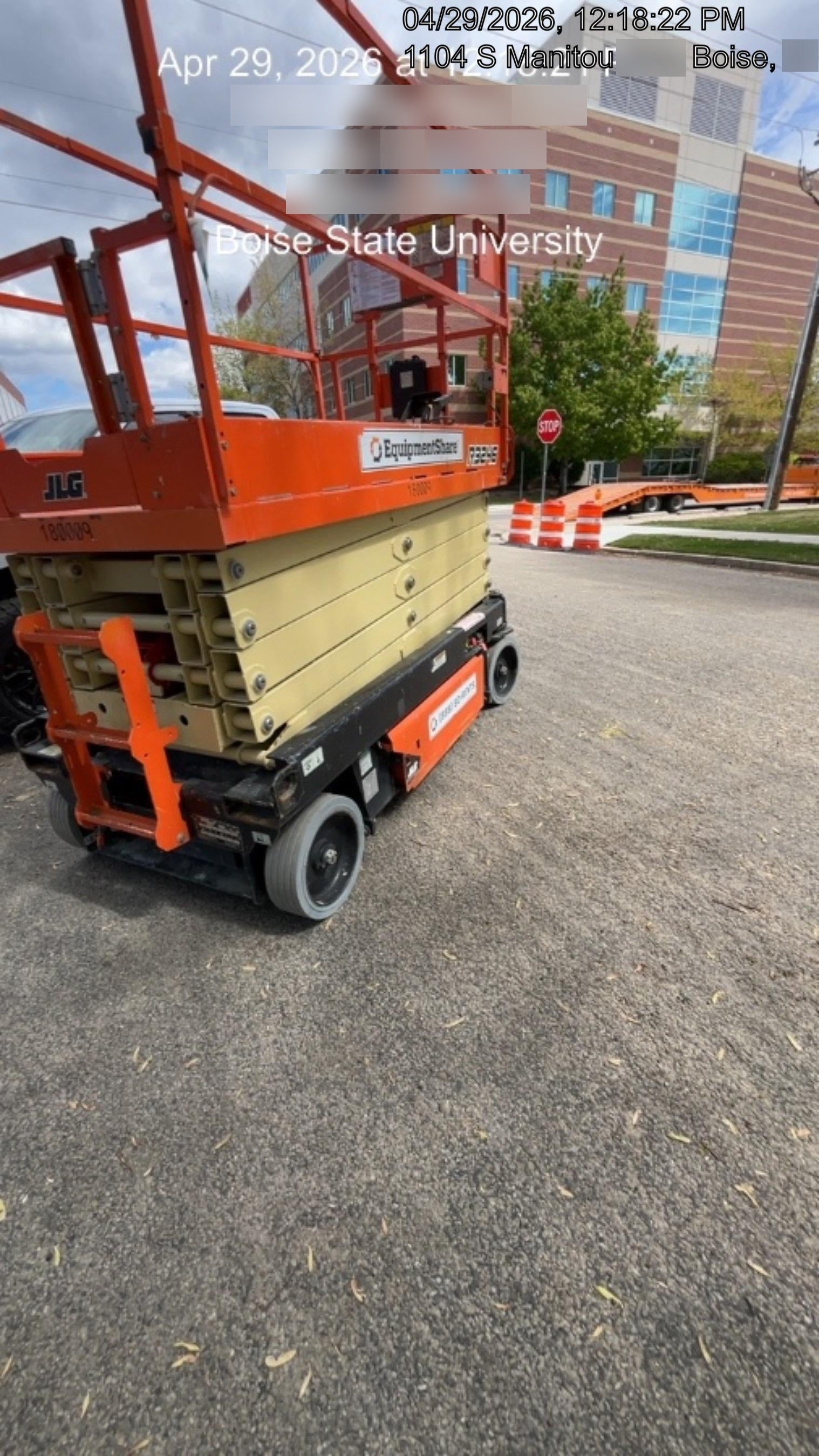 2021 JLG R3246