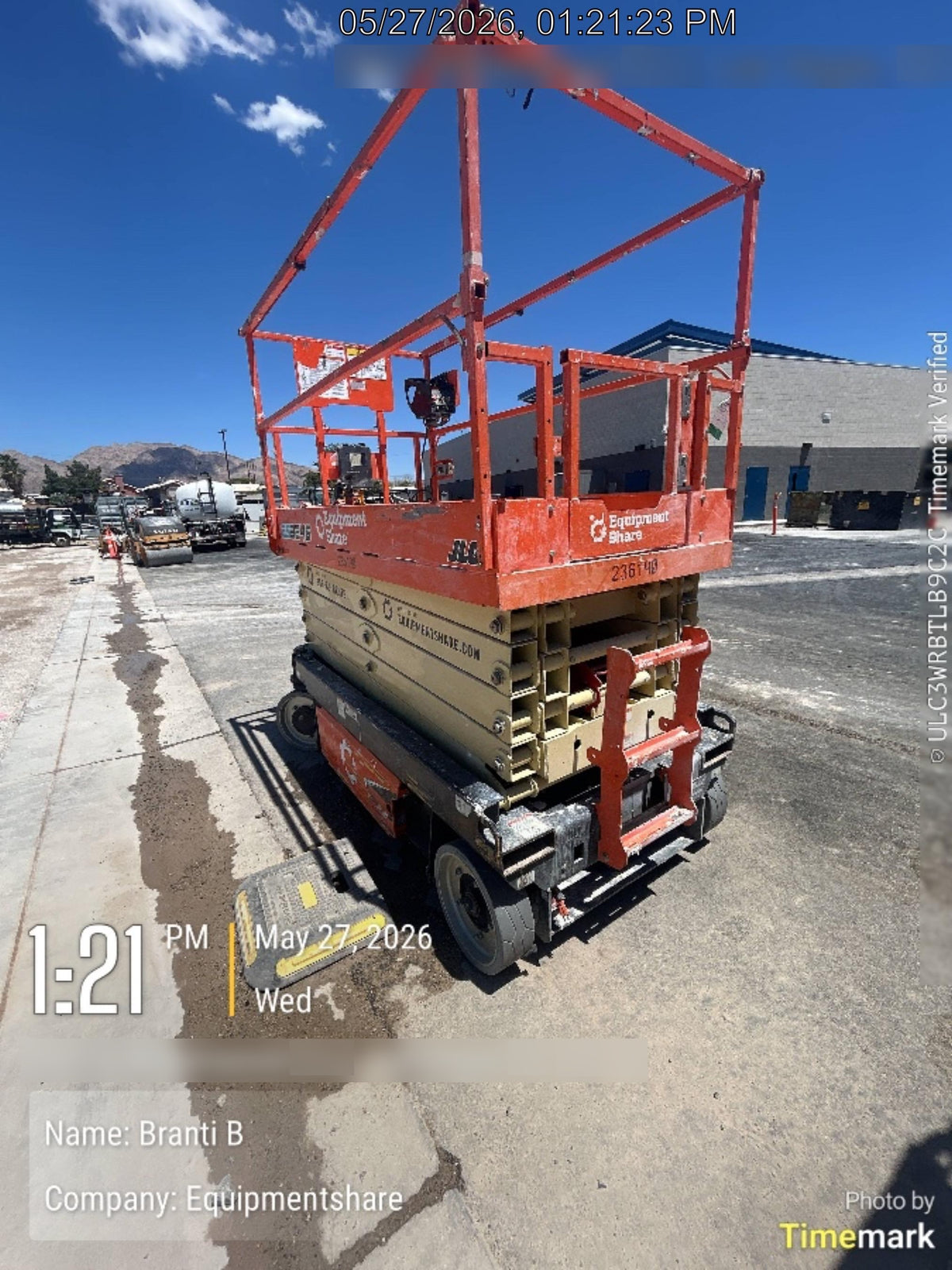 2022 JLG ES3246