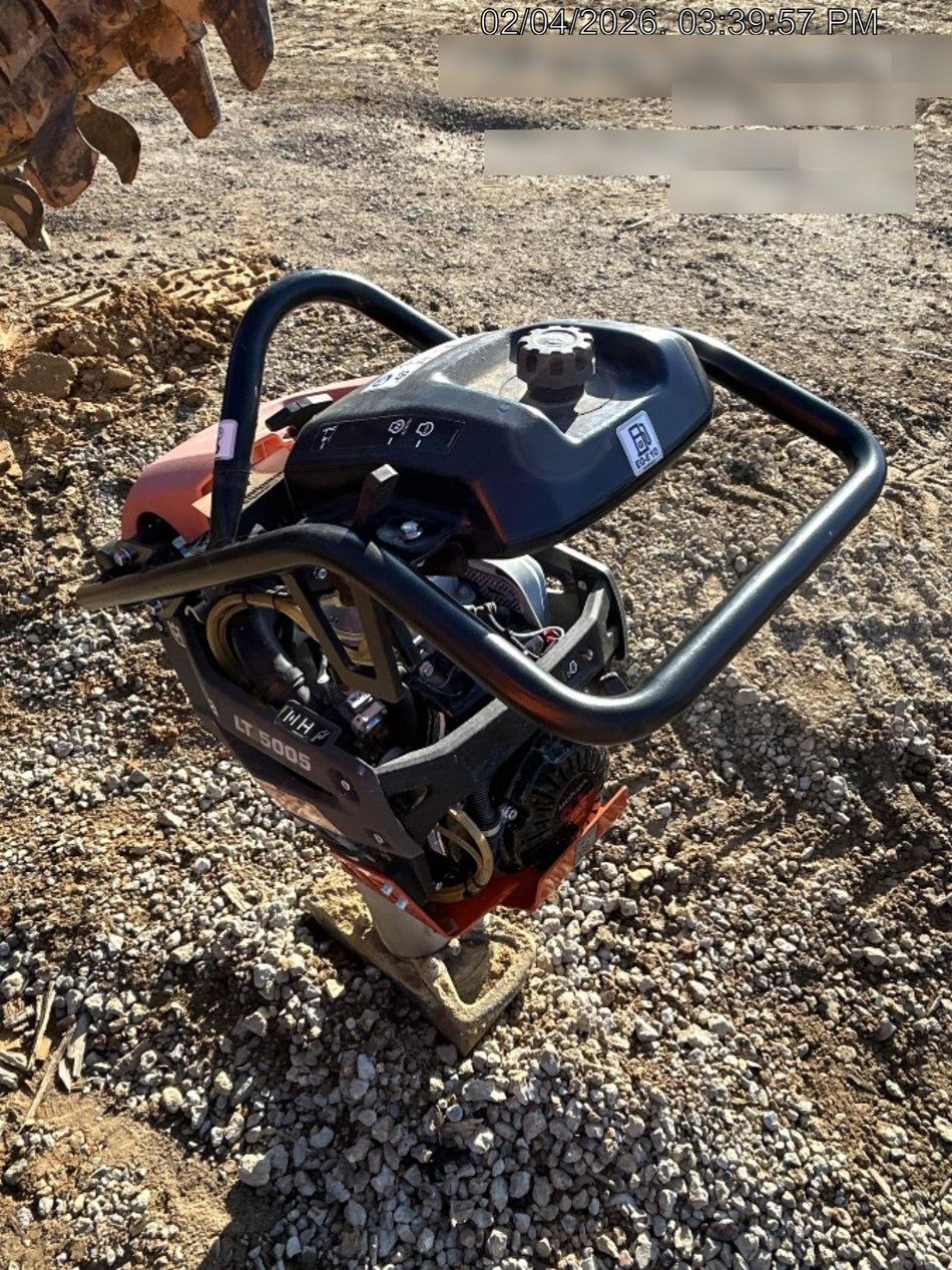 2025 HUSQVARNA LT5005