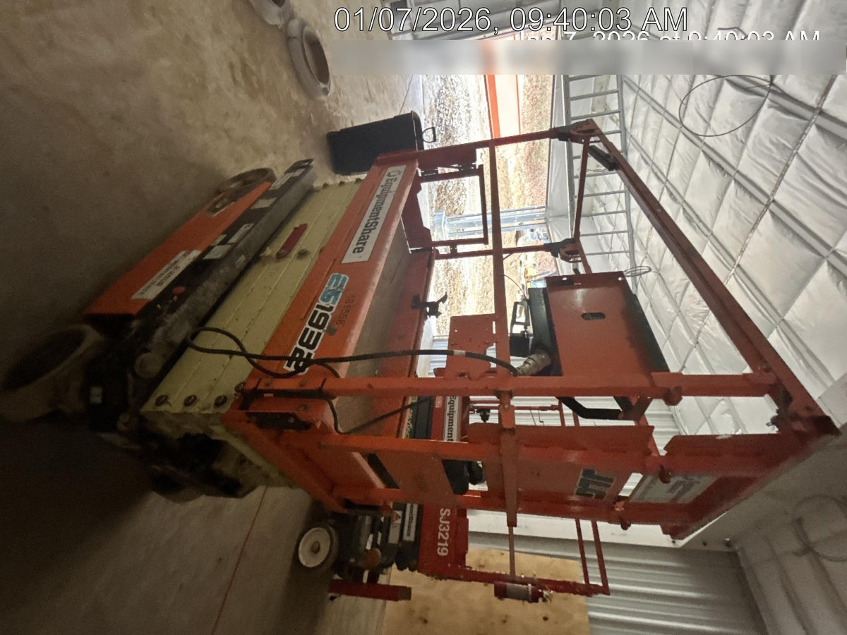 2021 JLG ES1932