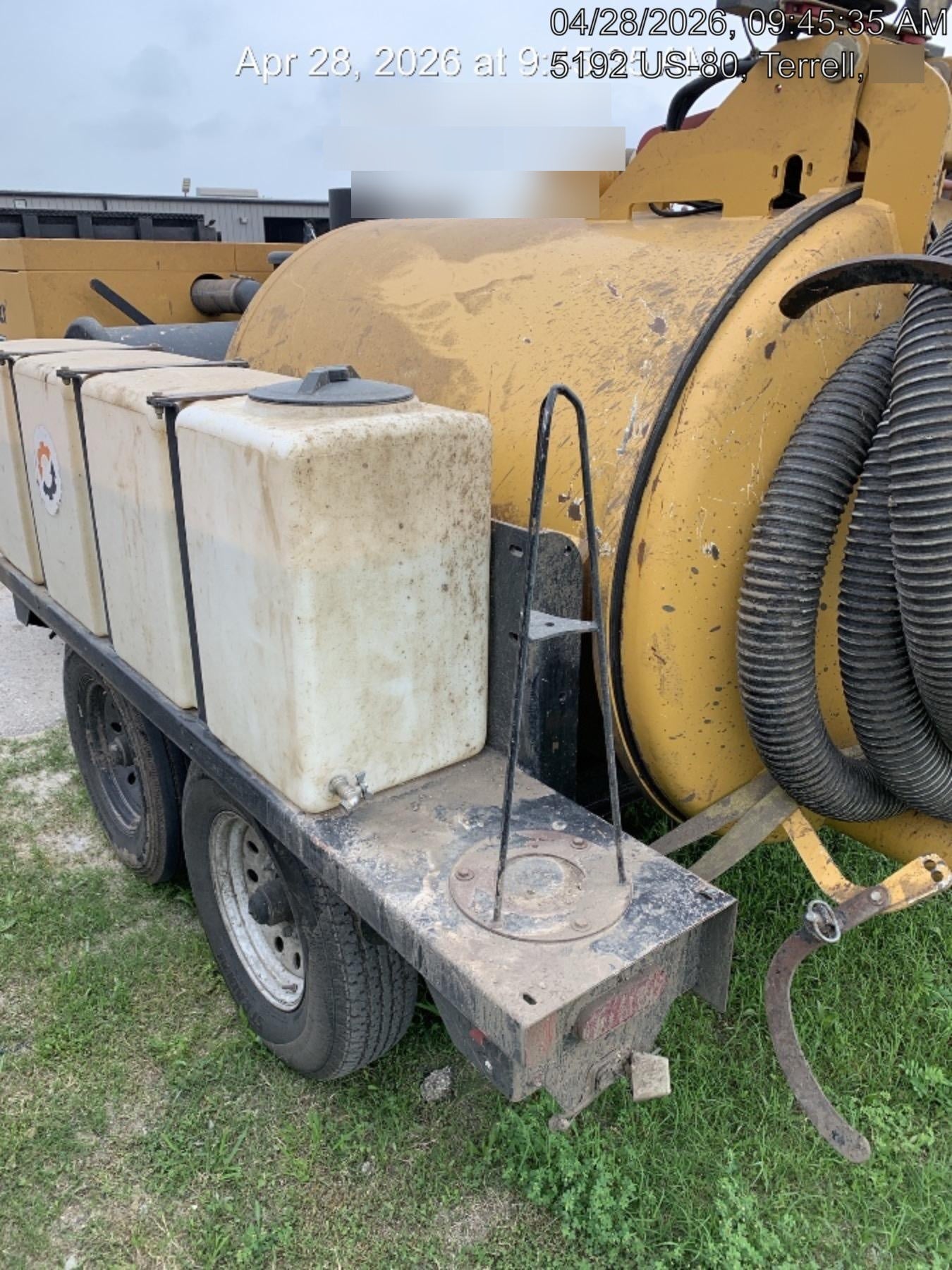 2023 VAC-TRON LP573XDT