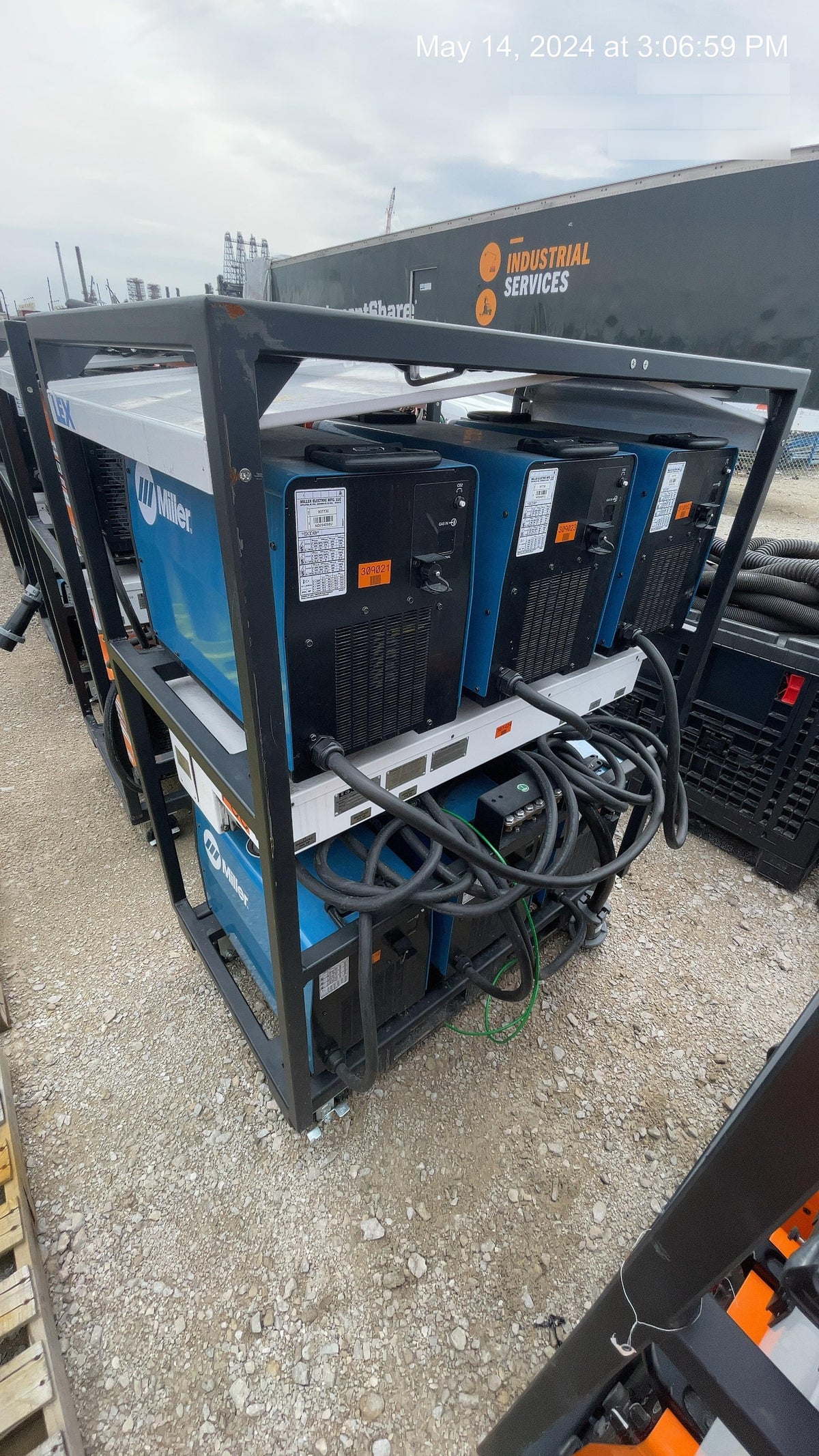 2023 MILLER ELECTRIC XMT 350
