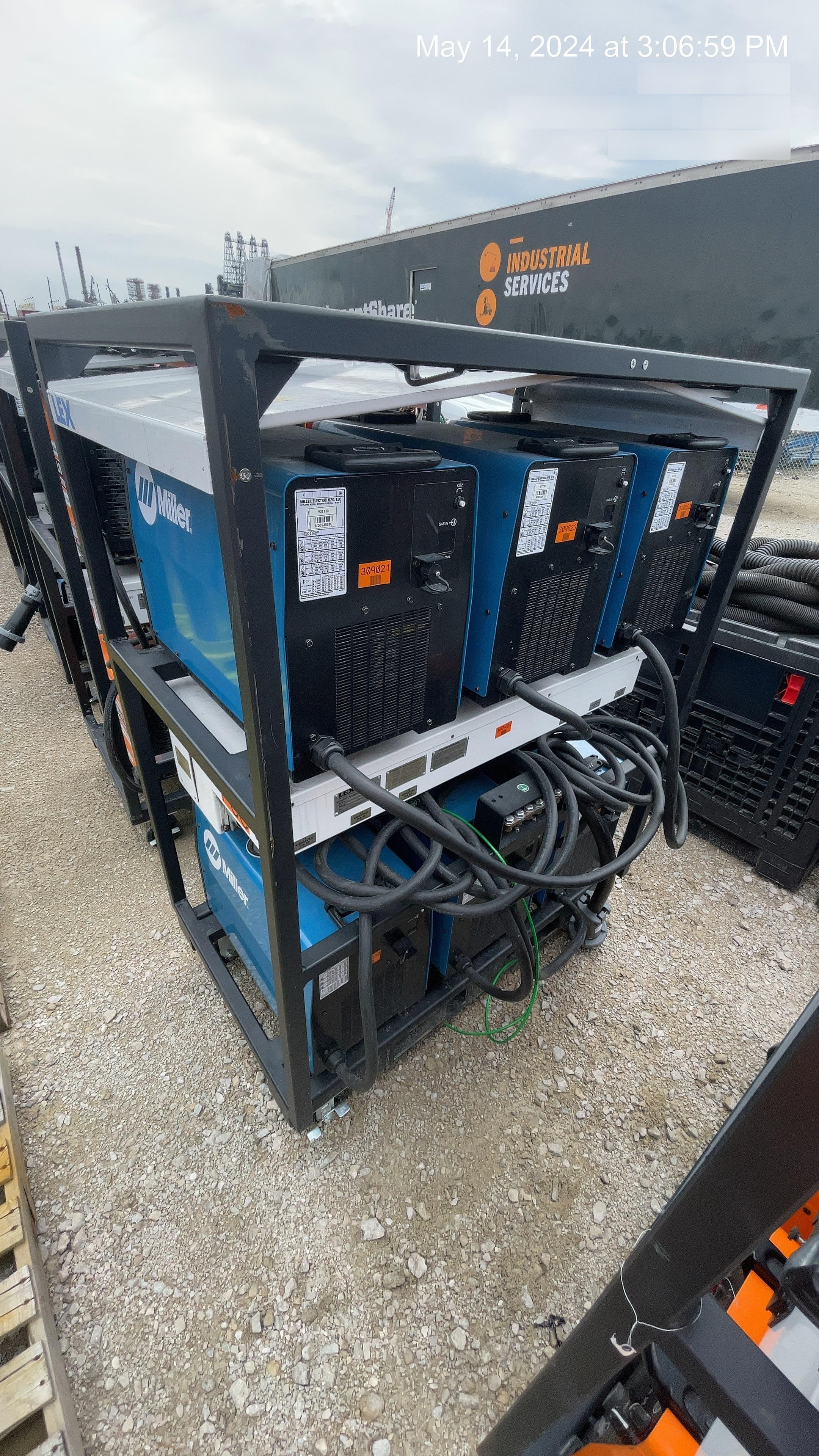 2023 MILLER ELECTRIC XMT 350