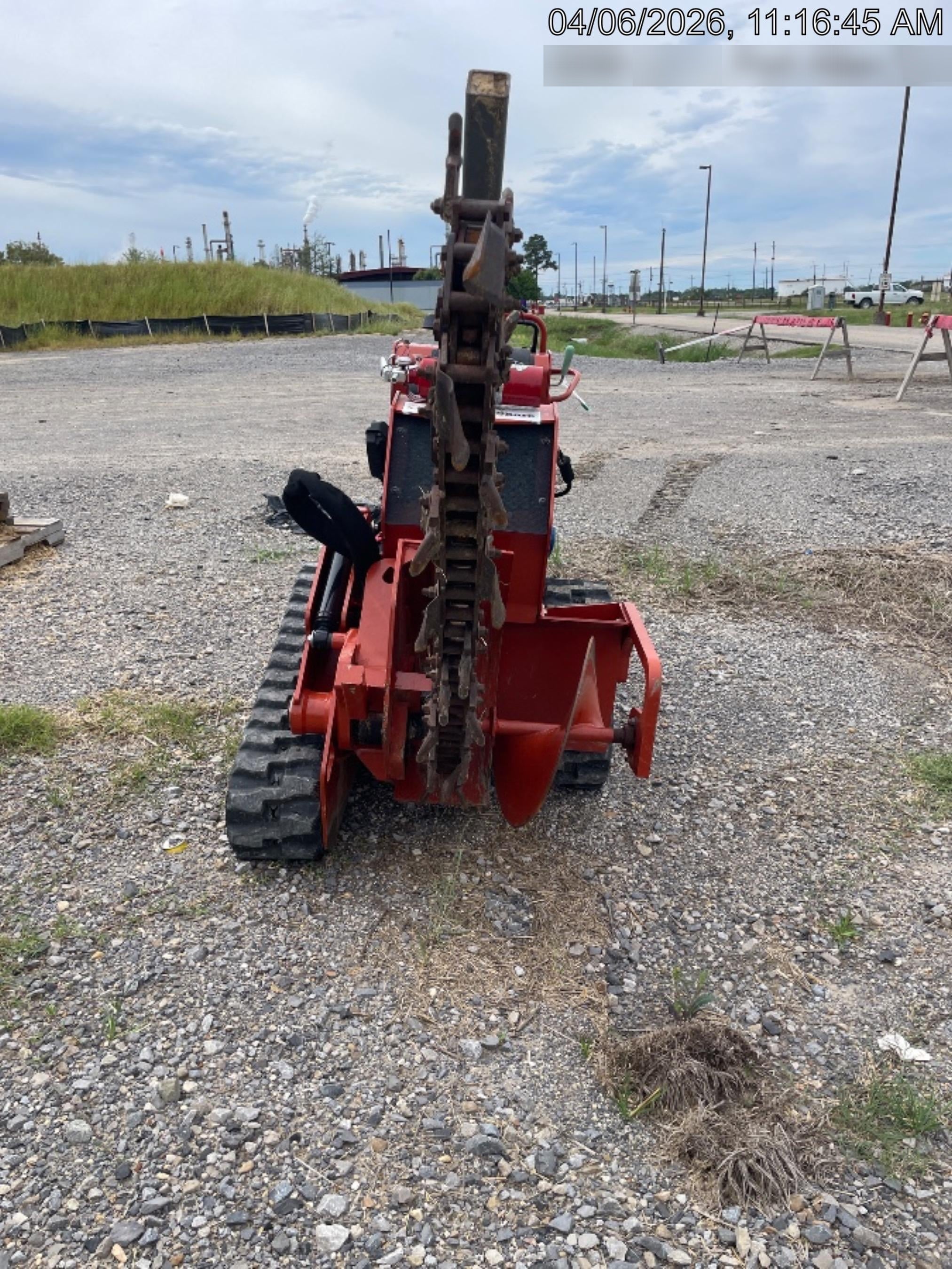 2023 DITCH WITCH C24XA