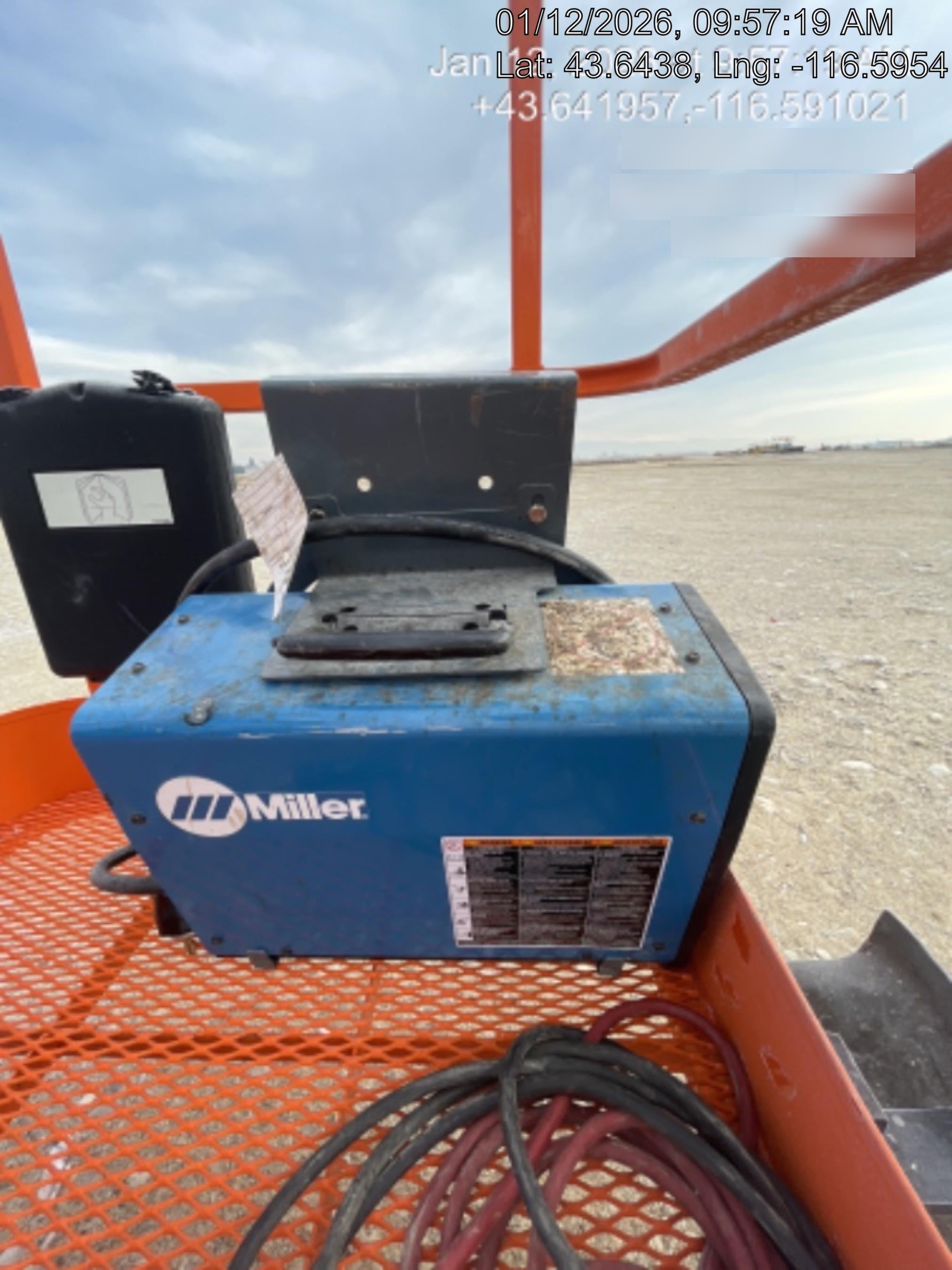 2025 MILLER ELECTRIC CST-282