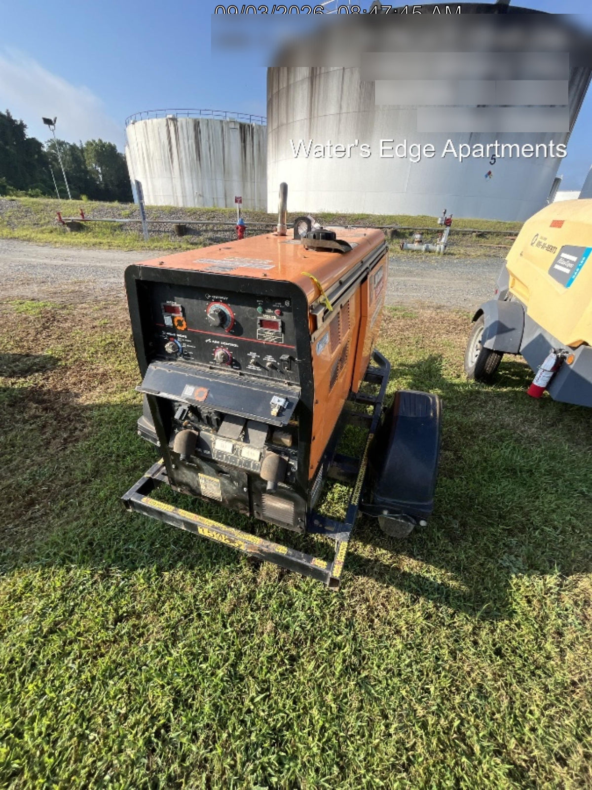 2021 Lincoln Electric Vantage 322 Vantage 322 Ready Pak 3 w/ Telematics & Decals, ORANGE (includes trailer, cable rack, fender light kit)
