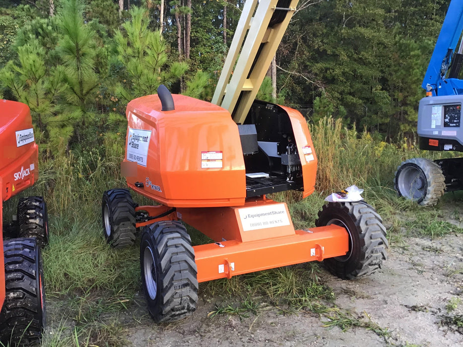 2019 JLG 450AJ
