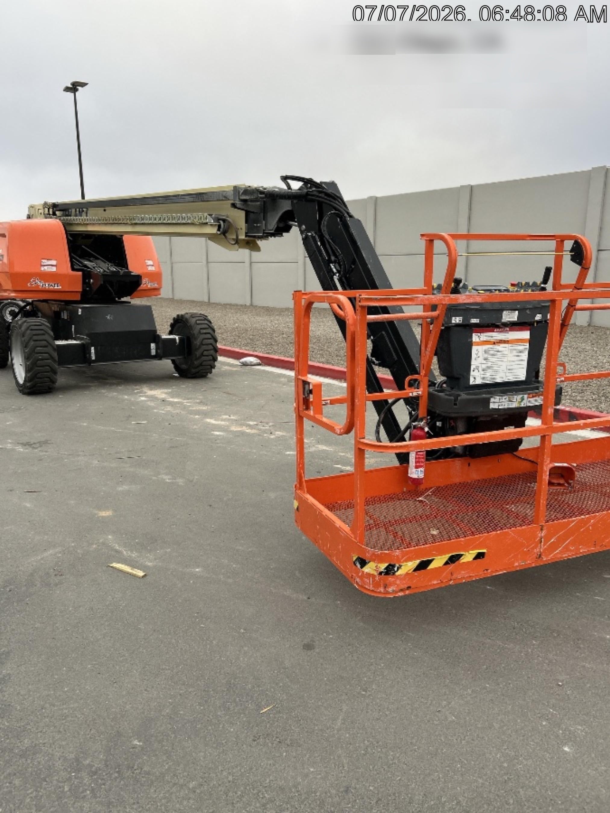 2025 JLG 660SJ