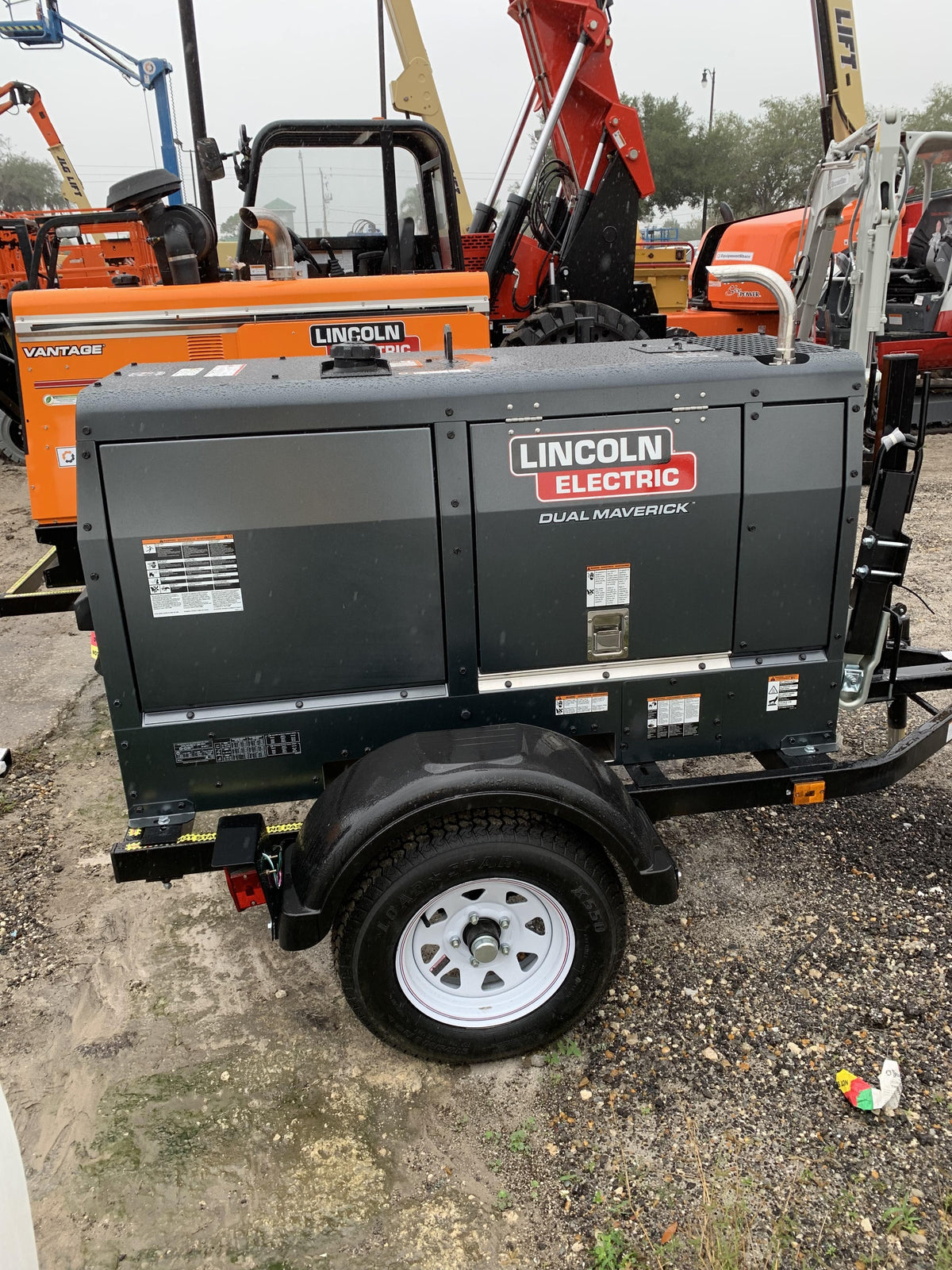 2021 Lincoln Electric Dual Maverick 200/200X Ready Pak 3, Includes Trailer, Cable Rack, Fender Light Kit