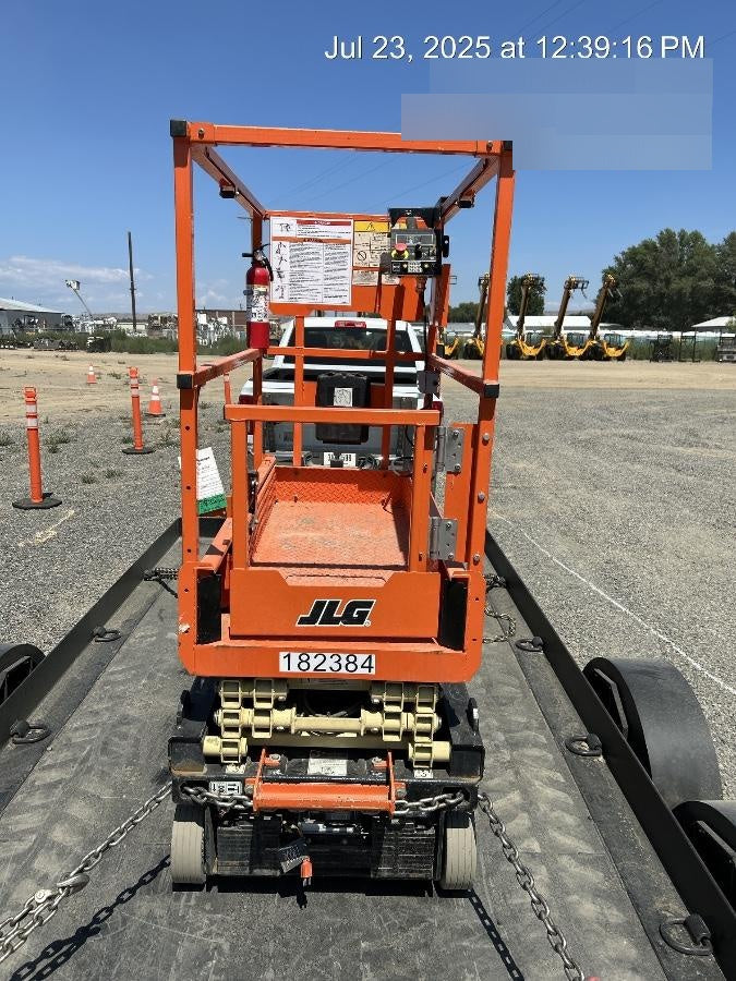 2021 JLG ES1330L