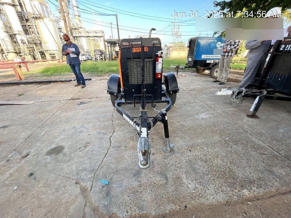 2021 Lincoln Electric Vantage 322 Vantage 322 Ready Pak 3 w/ Decals, ORANGE (includes trailer, cable rack, fender light kit) NO Telematics