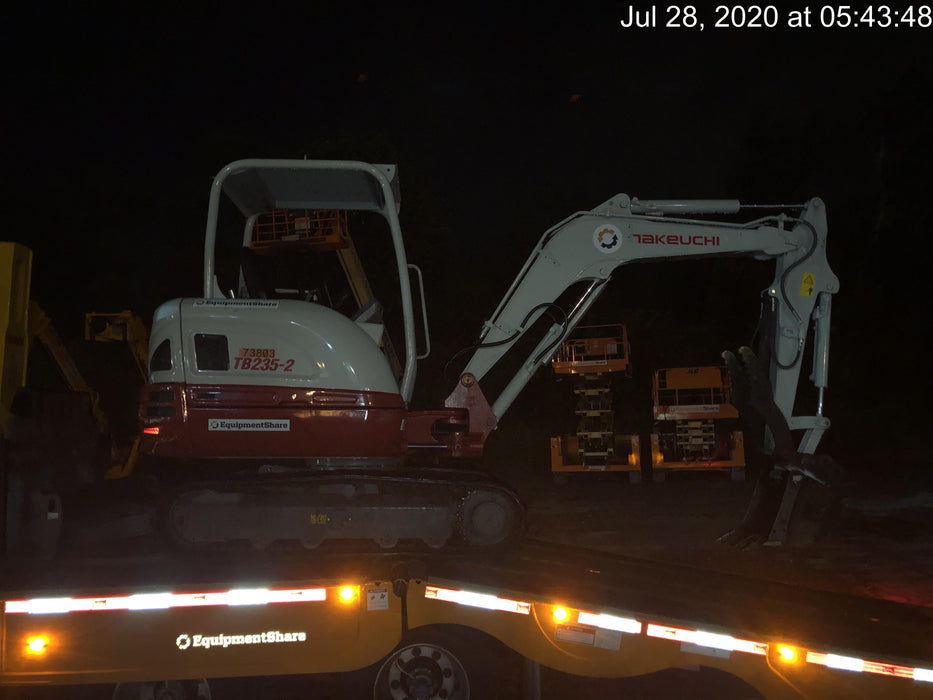 2020 TAKEUCHI TB235-2R