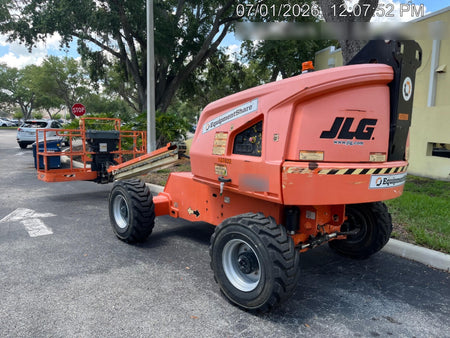 2021 JLG 400S