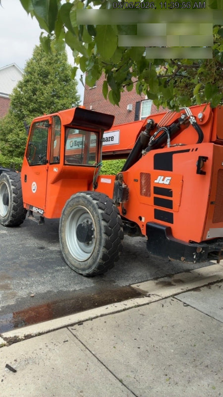 2020 SKYTRAK 8042