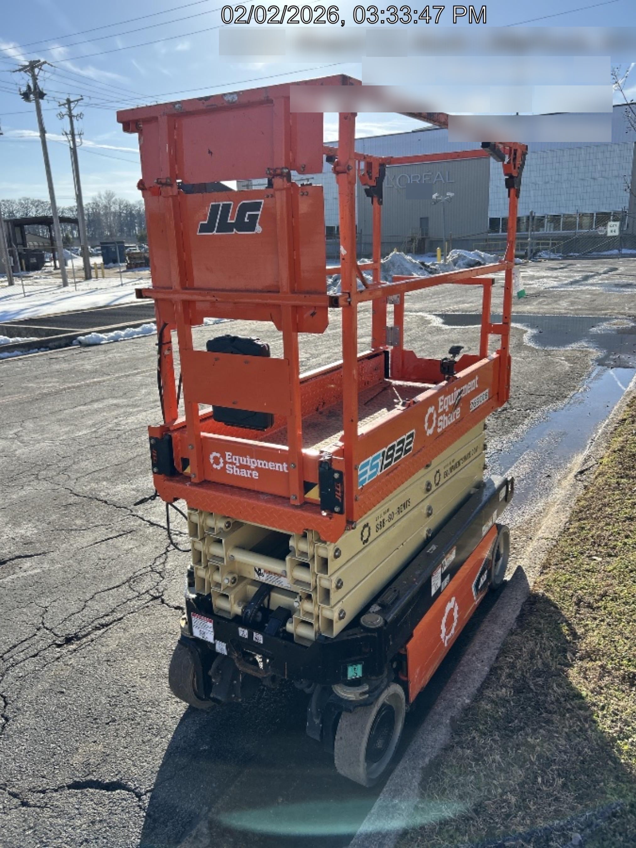 2022 JLG ES1932