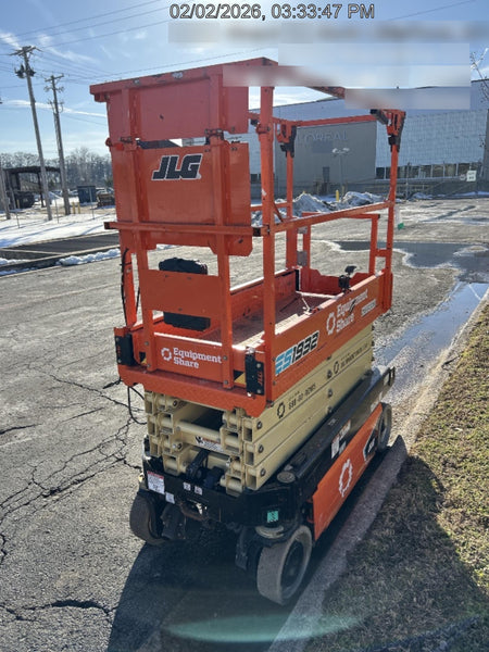 2022 JLG ES1932