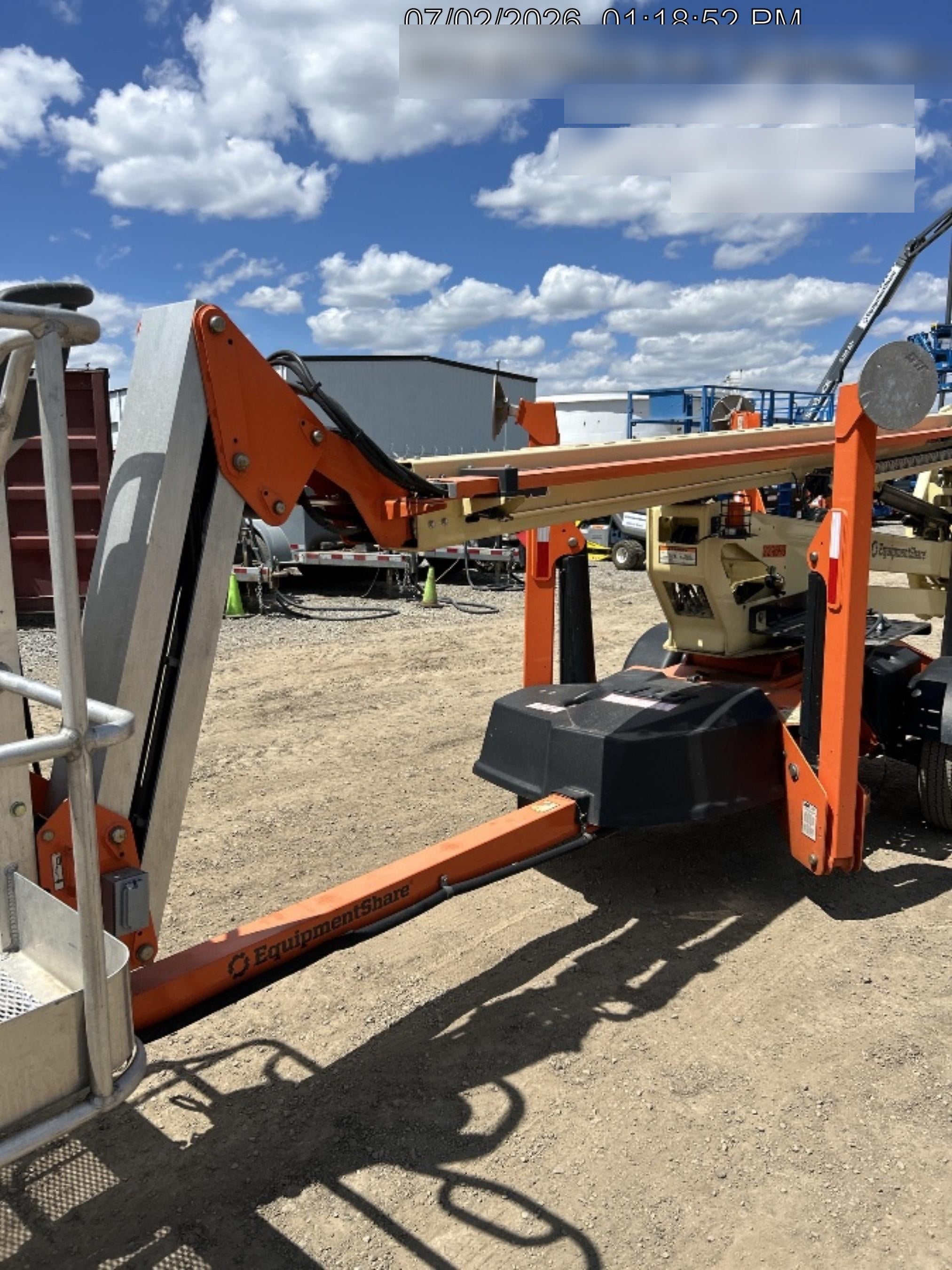 2022 JLG T500J