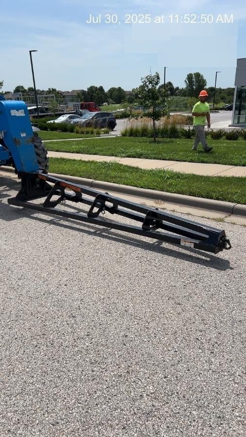 2023 JLG 1001275853