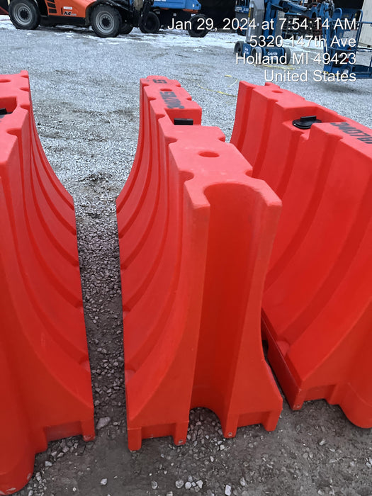 2023 HOUSTON BARRICADE WFB42