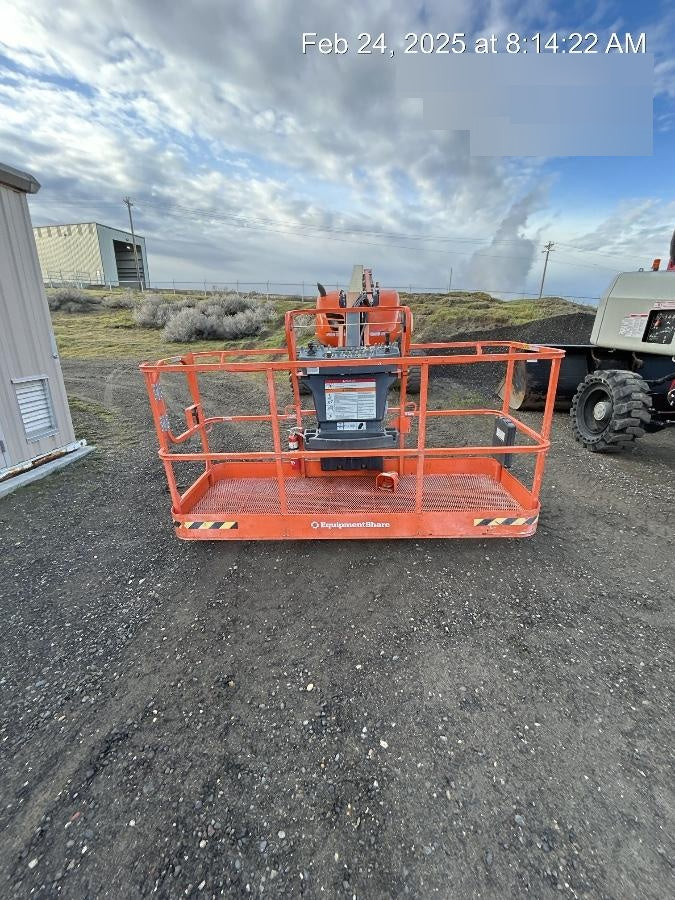 2023 JLG 600AJ
