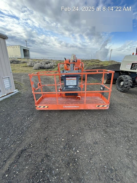 2023 JLG 600AJ