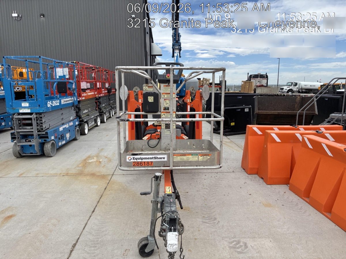 2022 JLG T350