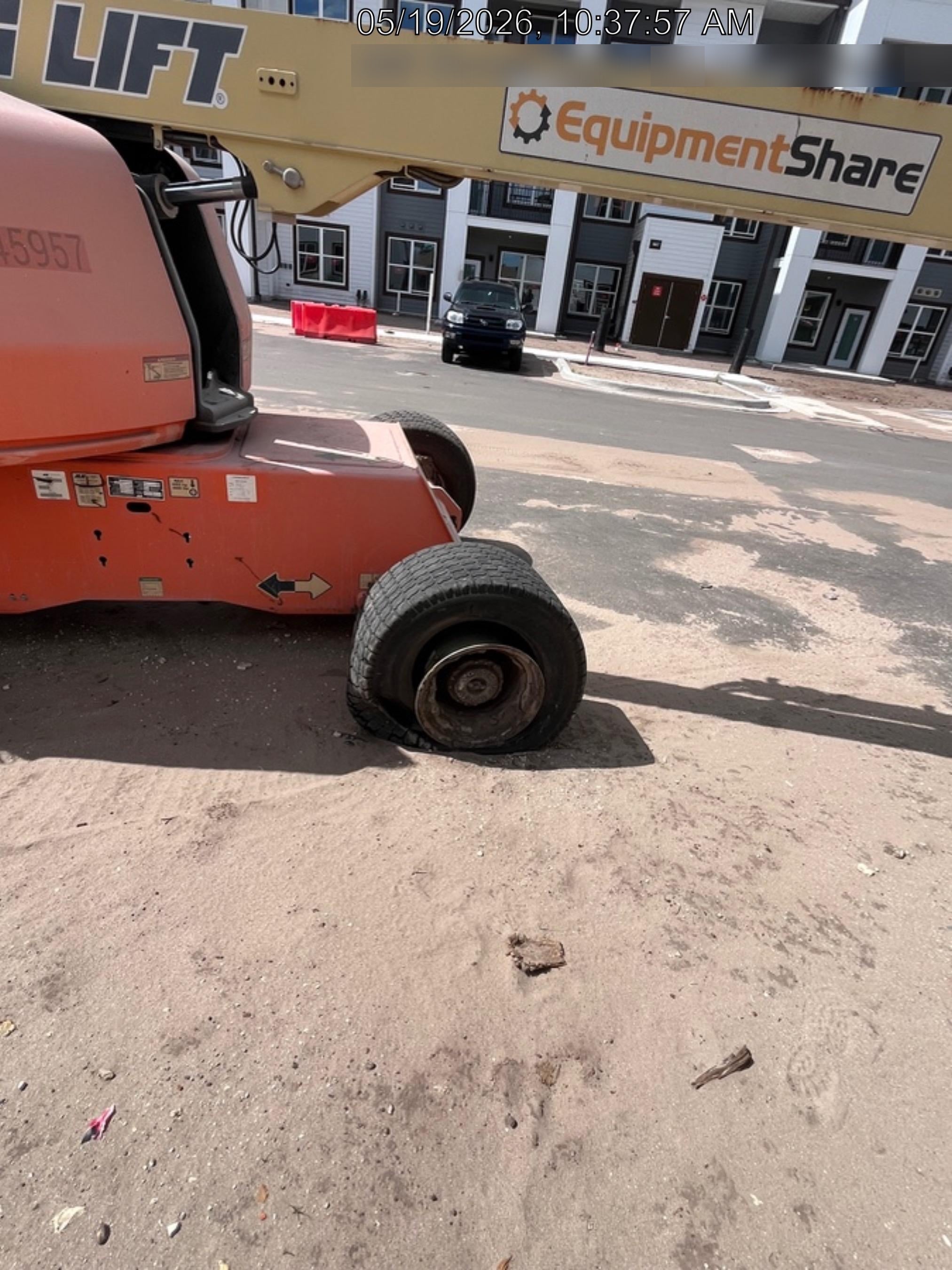 2019 JLG 460SJ