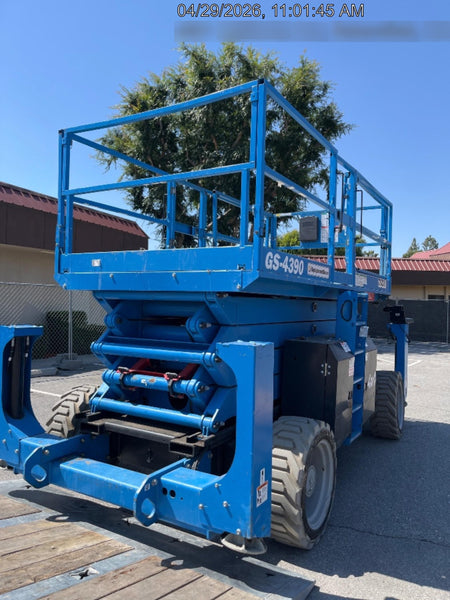 2020 GENIE GS-4390 RT